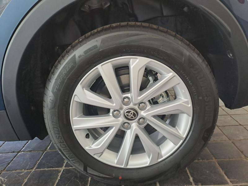 Occasion TOYOTA C-HR 1.8L Hybrid 140cv C-HR 1.8 HYBRID 2024 BLUE 29890 € à Schifflange