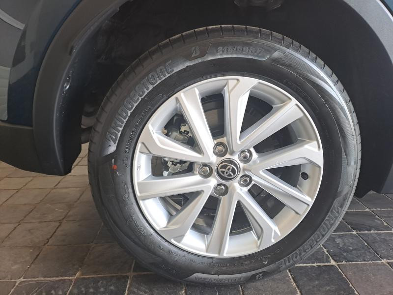 Occasion TOYOTA C-HR 1.8L Hybrid 140cv C-HR 1.8 HYBRID 2024 BLUE 29890 € à Schifflange
