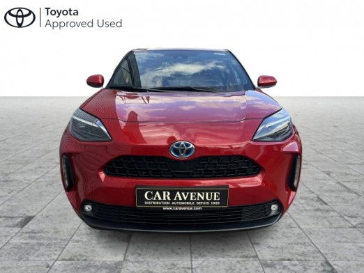 Used TOYOTA Yaris Cross 1.5 TNGA HEV Dynamic Plus 2023 RED € 28,490 in Bertrange