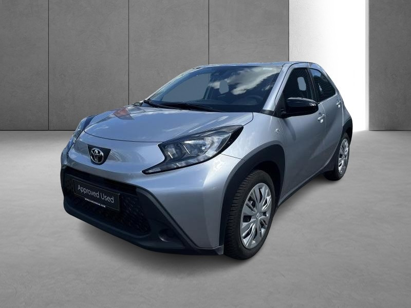 Used TOYOTA Aygo X 1.0 53 Kw X Play 2023 GREY € 14900 in Bertrange