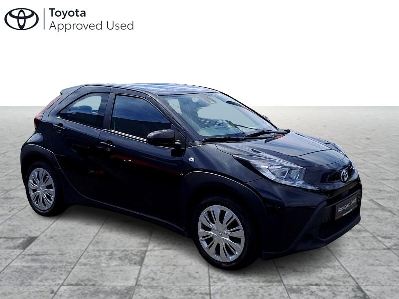 Used TOYOTA Aygo X 1.0L X play 2023 BLACK € 14900 in Schifflange