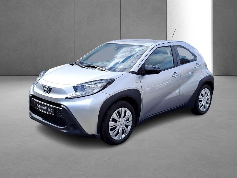 Occasion TOYOTA Aygo X 1.0L X play 2023 SILVER 14900 € à Schifflange