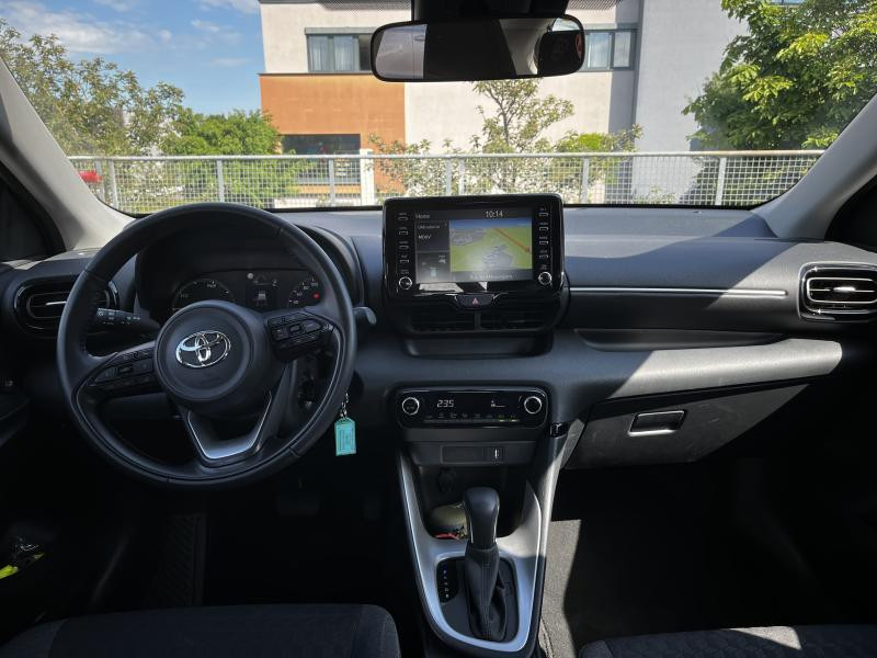 Occasion TOYOTA Yaris 15 5 d. 1.5 Hybrid e-CVT Dynamic 2023 GREY 21990 € à Bertrange