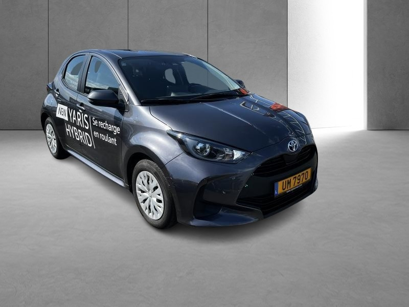 Occasion TOYOTA Yaris 15 5 d. 1.5 Hybrid e-CVT Dynamic 2023 GREY 21990 € à Bertrange