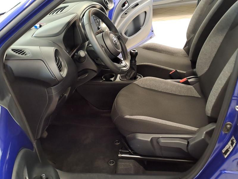 Occasion TOYOTA Aygo X 1.0L X play 2023 BLUE 14900 € à Bertrange