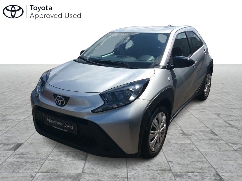 Occasion TOYOTA Aygo X 1.0L X play 2023 GREY 14900 € à Bertrange