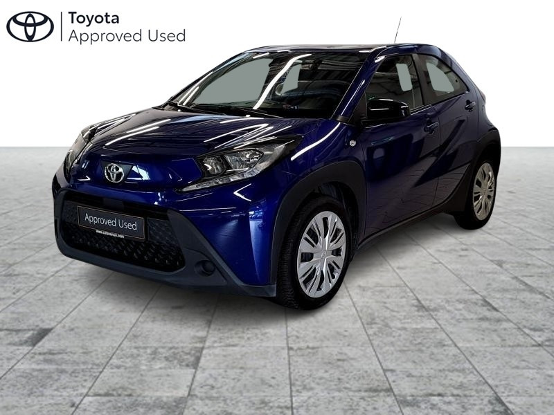 Occasion TOYOTA Aygo X 1.0L X play 2023 BLUE 14900 € à Bertrange