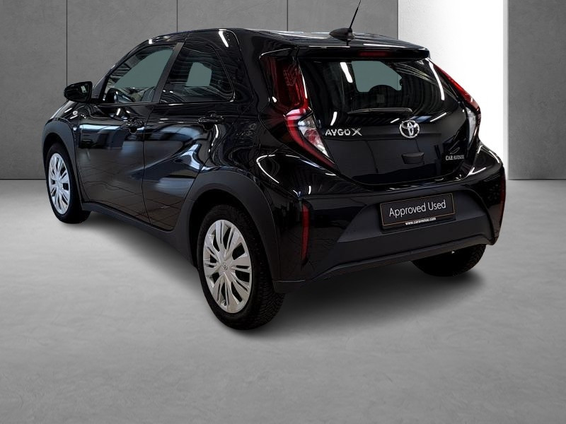 Occasion TOYOTA Aygo X 1.0L X play 2023 BLACK 14900 € à Bertrange