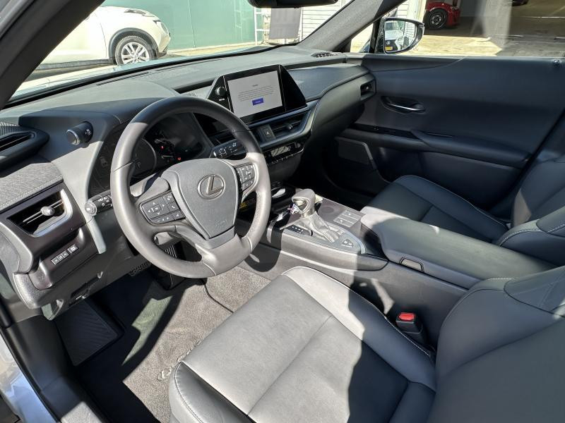 Used LEXUS UX 2.0L HEV F SPORT Design 2023 BLACK € 39490 in Bertrange