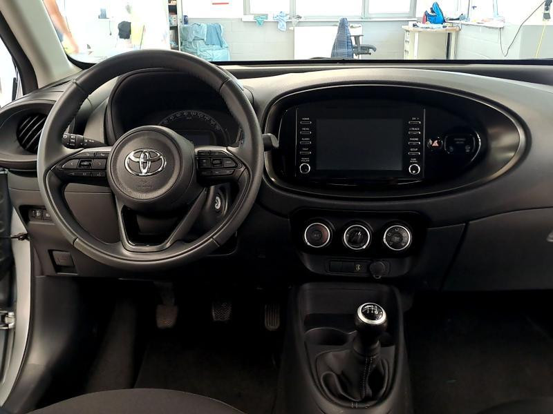 Occasion TOYOTA Aygo X 1.0L X play 2023 SILVER 14900 € à Bertrange