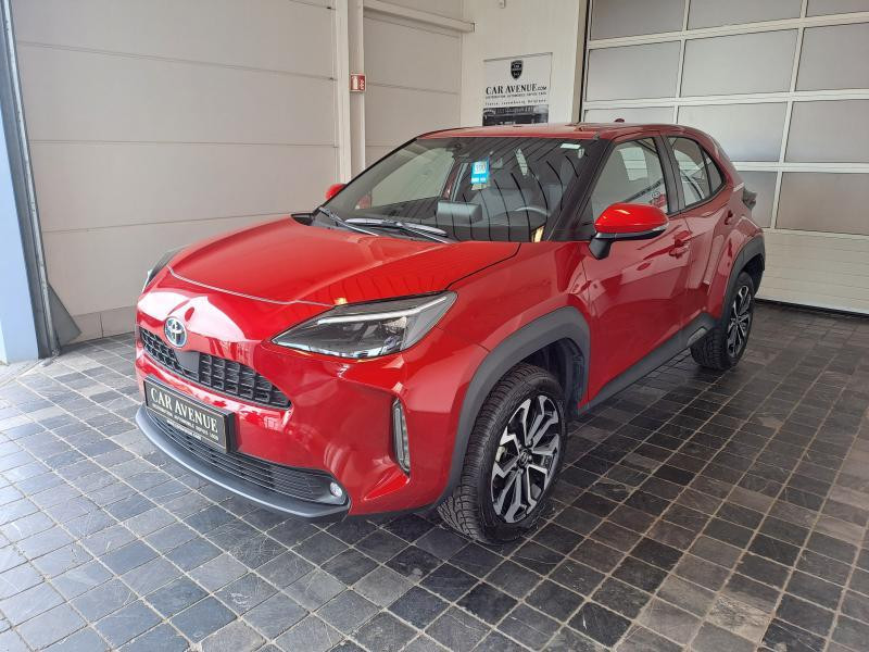 Used TOYOTA Yaris Cross 1.5 TNGA HEV Dynamic Plus 2023 RED € 28490 in Schifflange