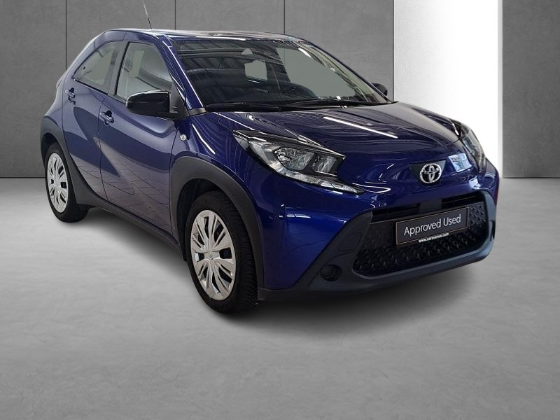 Used TOYOTA Aygo X 1.0L X play 2023 BLUE € 14900 in Bertrange