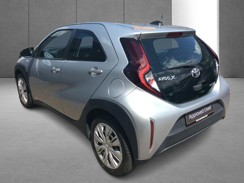 Occasion TOYOTA Aygo X 1.0L X play 2023 GREY 14900 € à Bertrange