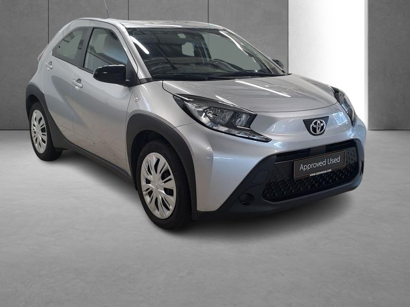 Occasion TOYOTA Aygo X 1.0L X play 2023 GREY 14900 € à Bertrange