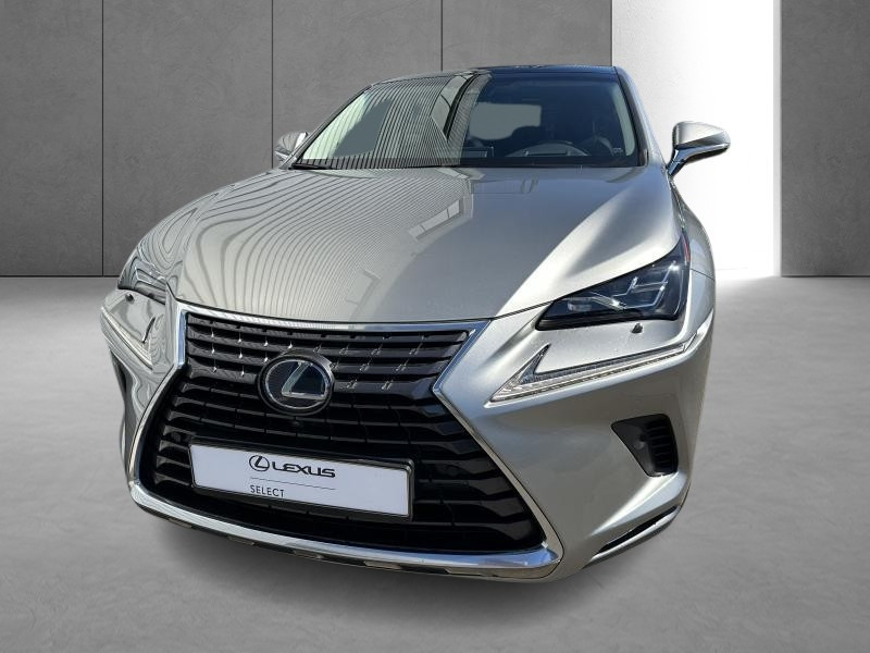 Occasion LEXUS NX 2.5 Hybrid 155 cv Privilege Line 2018 SILVER 32490 € à Bertrange