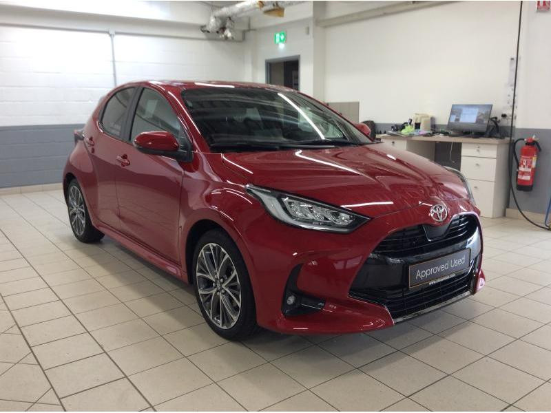 Used TOYOTA Yaris 1.5 style 2024 RED € 27900 in Bertrange