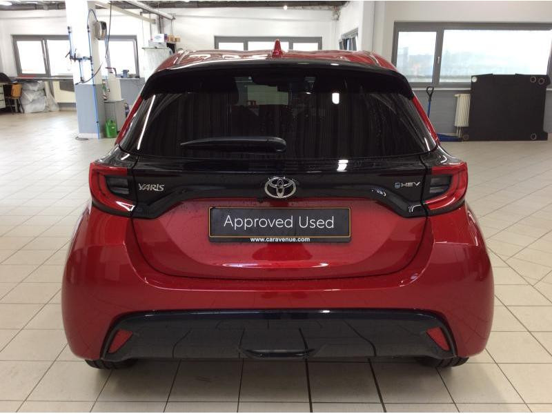 Used TOYOTA Yaris 1.5 style 2024 RED € 27900 in Bertrange