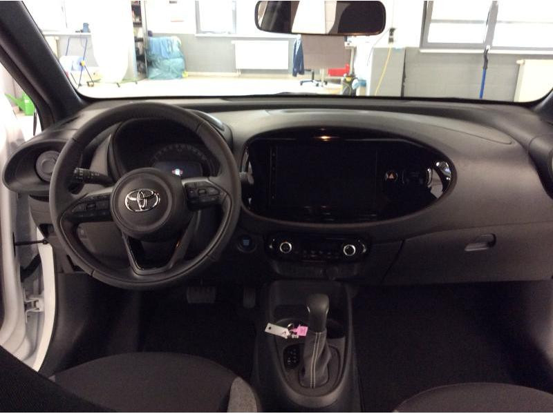 Occasion TOYOTA Aygo X 1.0L PLAY CVT  PACKCONF 2024 WHITE 16990 € à Bertrange