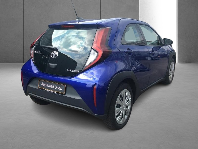 Occasion TOYOTA Aygo X 1.0L X play 2023 BLUE 14900 € à Bertrange