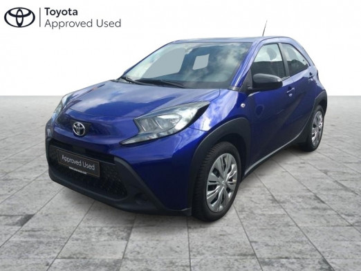 Used TOYOTA Aygo X 1.0L X play 2023 BLUE € 14,900 in Bertrange