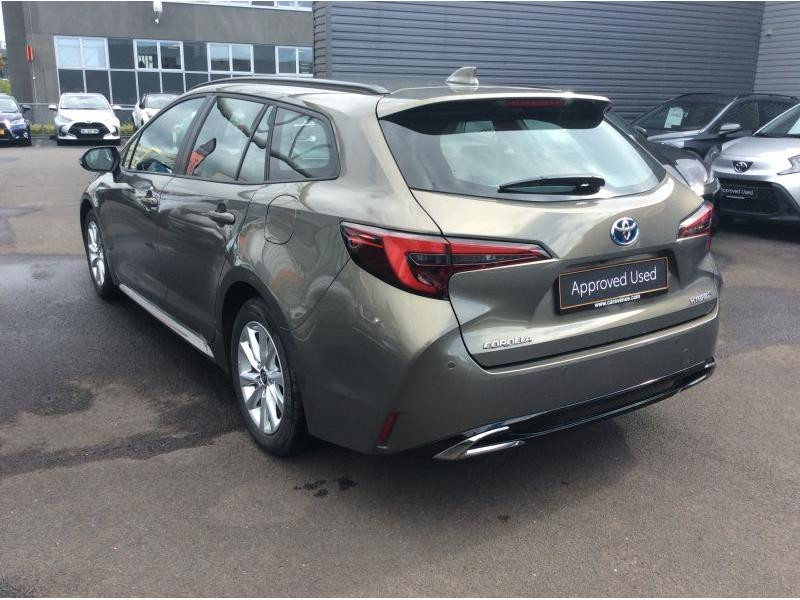 Occasion TOYOTA Corolla 1.8 Hybrid Dynamic pack business +navi 2023 BRONZE 29490 € à Bertrange