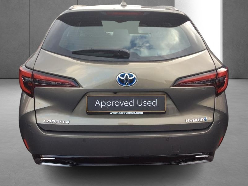 Used TOYOTA Corolla 1.8 Hybrid Dynamic pack business +navi 2023 BRONZE € 29490 in Bertrange