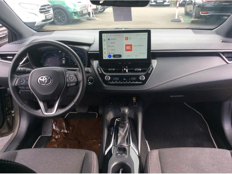 Used TOYOTA Corolla 1.8 Hybrid Dynamic pack business +navi 2023 BRONZE € 29490 in Bertrange