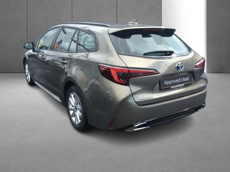 Used TOYOTA Corolla 1.8 Hybrid Dynamic pack business +navi 2023 BRONZE € 29490 in Bertrange