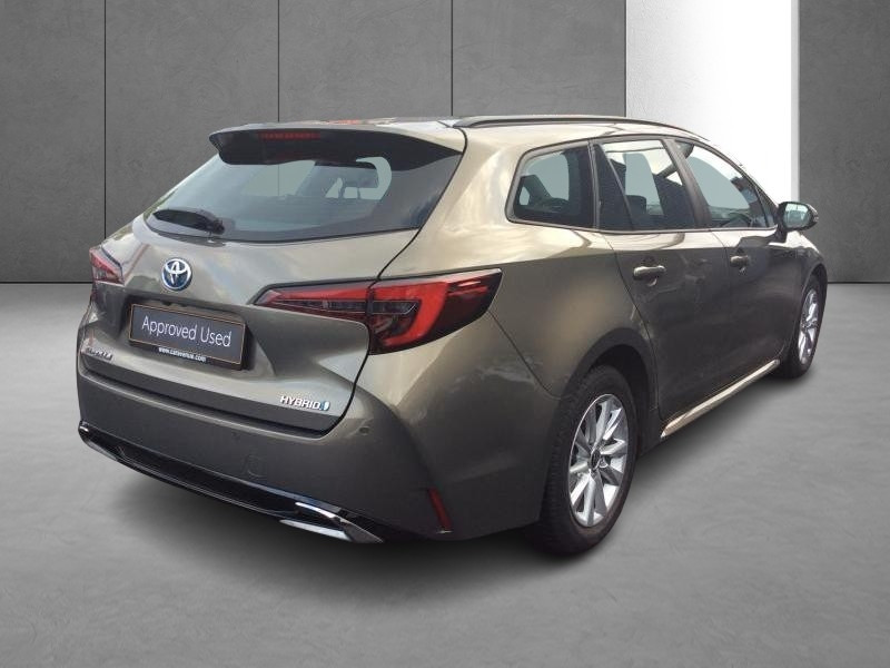 Used TOYOTA Corolla 1.8 Hybrid Dynamic pack business +navi 2023 BRONZE € 29490 in Bertrange