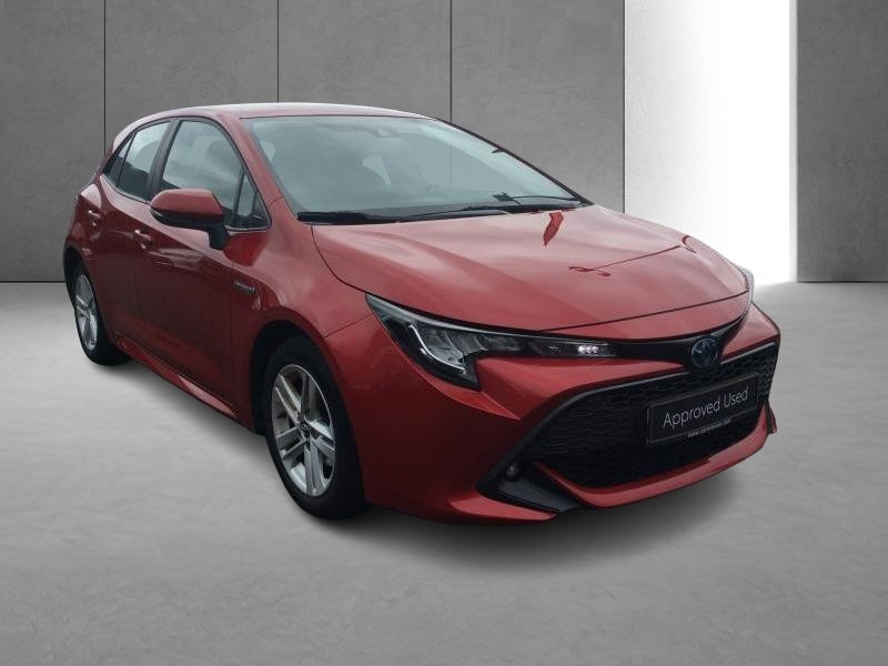 Used TOYOTA Corolla 1.8 HSD DYNAMIC 2019 BURGUNDY € 21900 in Bertrange