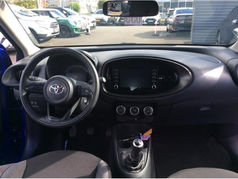 Used TOYOTA Aygo X 1.0L X play 2023 BLUE € 14900 in Bertrange