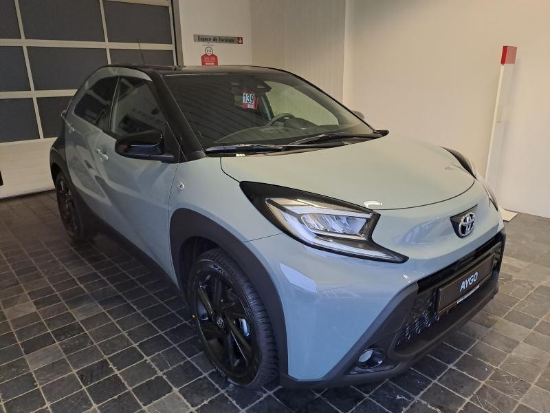 Used TOYOTA Aygo X 1.0L essence CVT Black Edition 2024 GREEN € 21275 in Schifflange