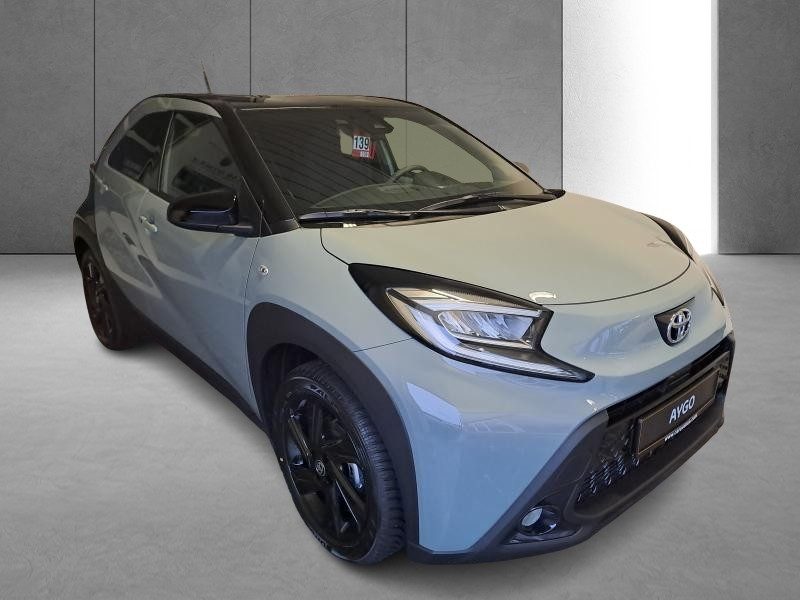 Used TOYOTA Aygo X 1.0L essence CVT Black Edition 2024 GREEN € 21275 in Schifflange