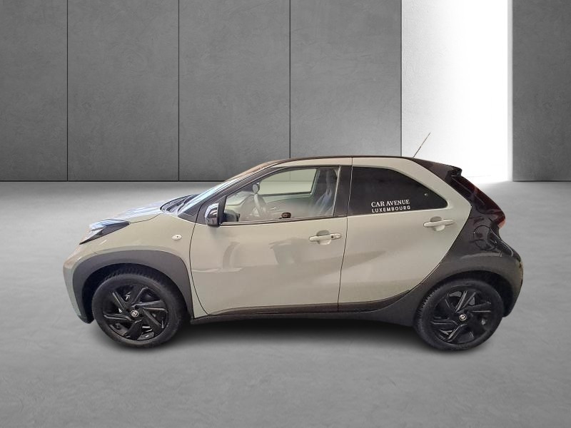 Used TOYOTA Aygo X 1.0L essence CVT Black Edition 2024 GREEN € 21275 in Schifflange