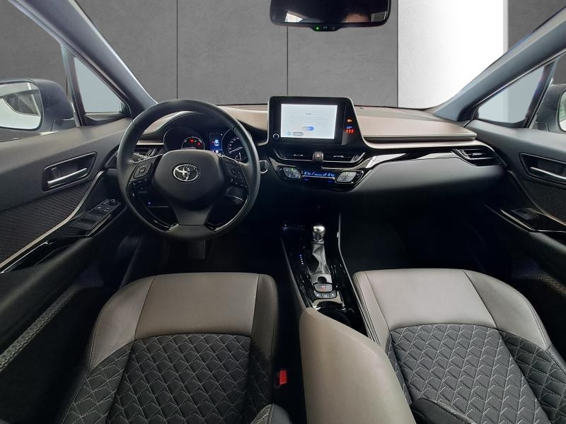 Occasion TOYOTA C-HR 1.8L Hybrid 122cv C-HIC Bi-Tone + Navi 2023 WHITE 31990 € à Schifflange