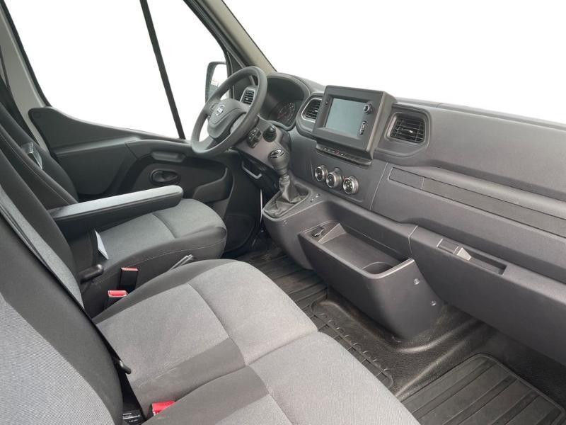Used NISSAN Interstar Fg N CONNECTA 2023 WHITE € 28490 in Schifflange