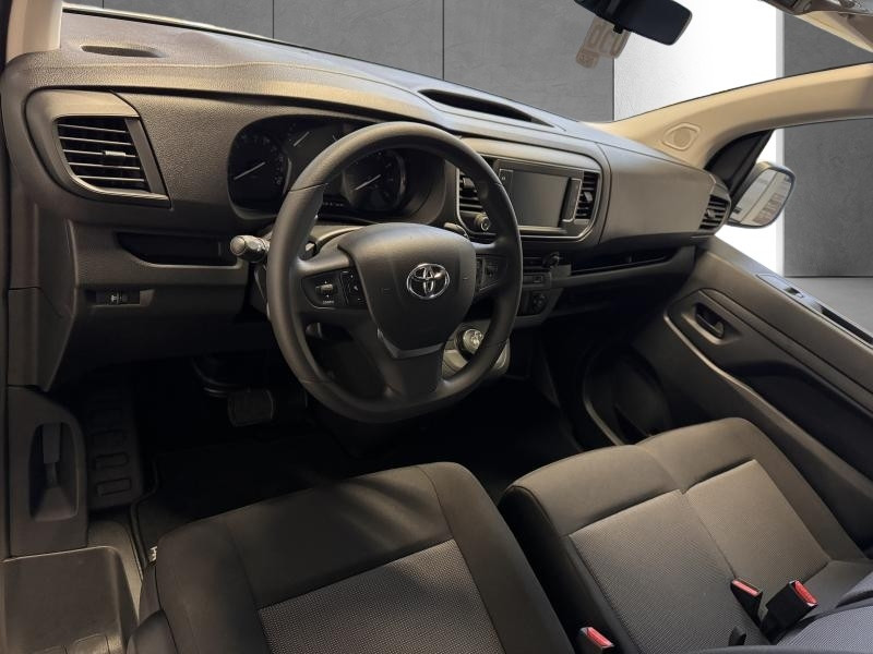 Used TOYOTA PROACE 2.0 HDI 177cv Medium - CONFORT 2025 WHITE € 36490 in Schifflange