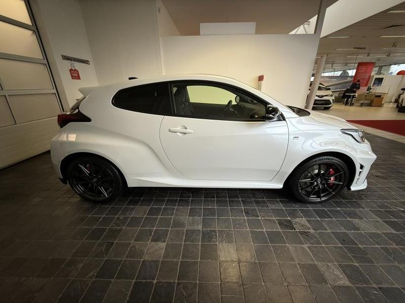 Occasion TOYOTA Yaris 1.6 TURBO MT IV GR  WHITE 52990 € à Schifflange