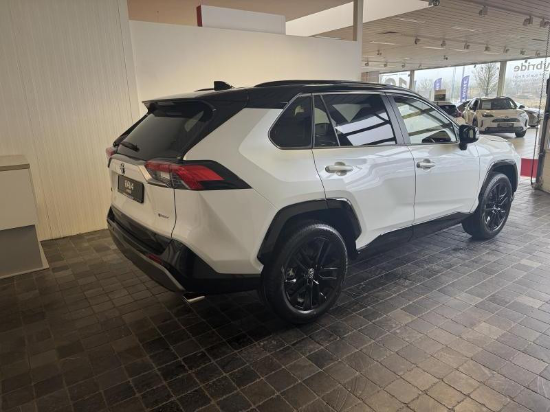 Used TOYOTA RAV4 2.5 Hybrid AWD e-CVT Style Plus AWD  WHITE € 52990 in Schifflange