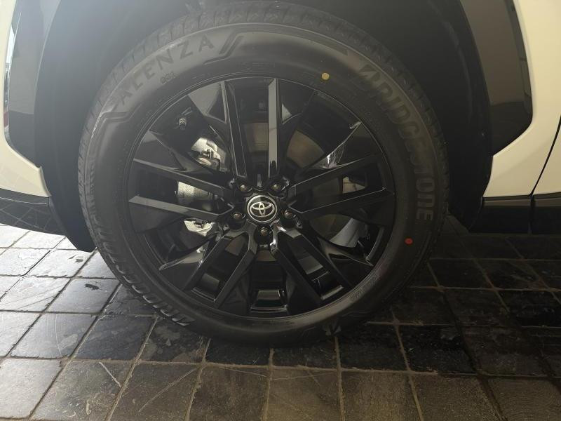 Used TOYOTA RAV4 2.5 Hybrid AWD e-CVT Style Plus AWD  WHITE € 52990 in Schifflange