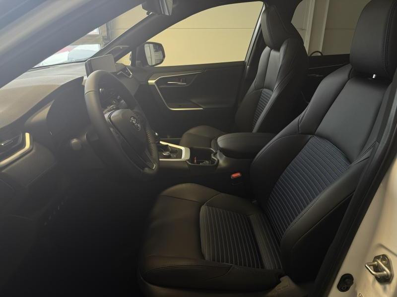 Used TOYOTA RAV4 2.5 Hybrid AWD e-CVT Style Plus AWD  WHITE € 52990 in Schifflange