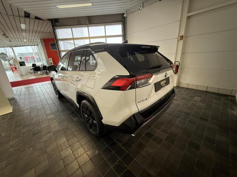 Used TOYOTA RAV4 2.5 Hybrid AWD e-CVT Style Plus AWD  WHITE € 52990 in Schifflange