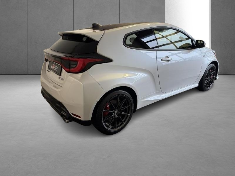 Occasion TOYOTA Yaris 1.6 TURBO MT IV GR  WHITE 52990 € à Schifflange