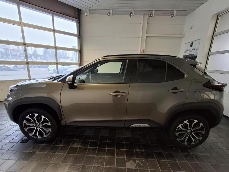 Used TOYOTA Yaris Cross 1.5 Hybrid 130cv Dynamic Plus 2025 BRONZE € 32990 in Schifflange