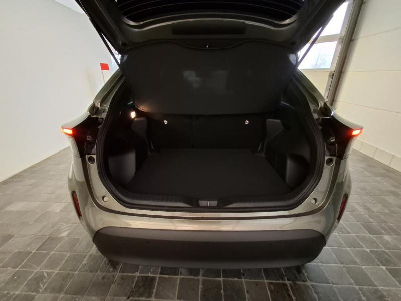 Used TOYOTA Yaris Cross 1.5 Hybrid 130cv Dynamic Plus 2025 BRONZE € 32990 in Schifflange