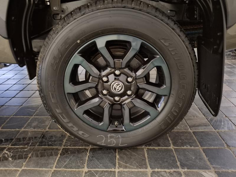Occasion TOYOTA Hilux 2.8 204hp 6AT Style Style  BRONZE 50990 € à Schifflange