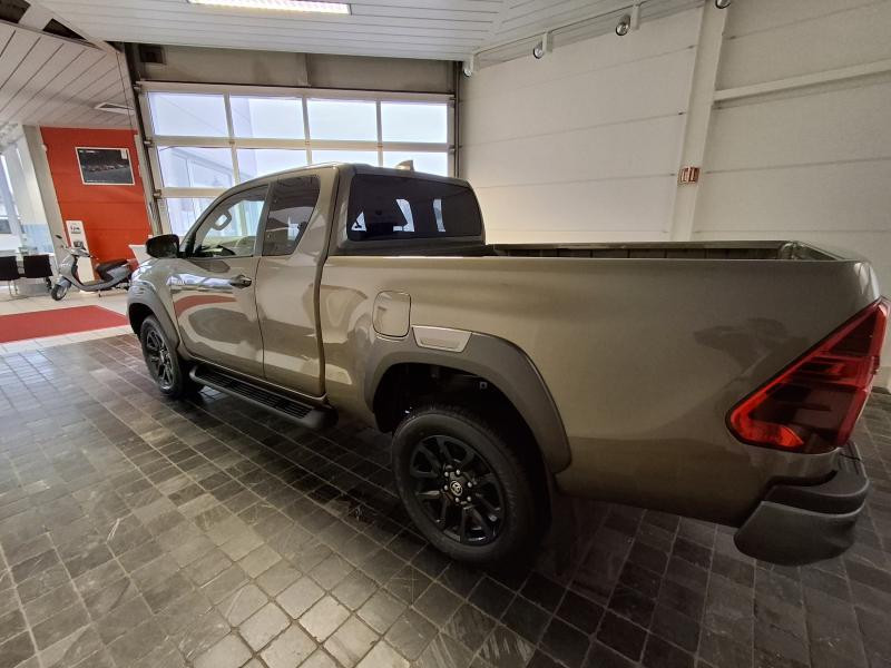 Occasion TOYOTA Hilux 2.8 204hp 6AT Style Style  BRONZE 50990 € à Schifflange