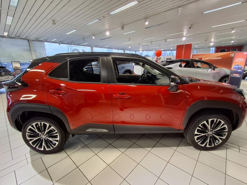 Used TOYOTA Yaris Cross 1.5 Hybrid 130cv ELEGANT  RED € 38499 in Schifflange