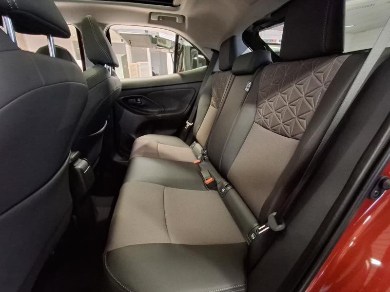 Used TOYOTA Yaris Cross 1.5 Hybrid 130cv ELEGANT  RED € 38499 in Schifflange