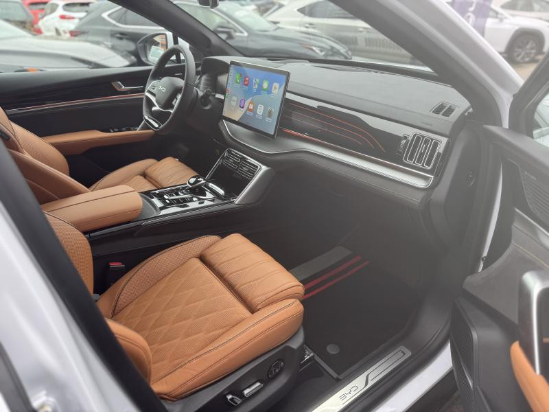 Used BYD Tang EXECUTIVE 2024 WHITE € 65790 in Bertrange